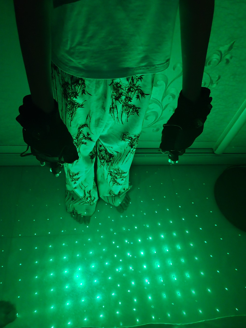 Green Laser Gloves Laser Flash - огляд і ціна Led Gloves Music